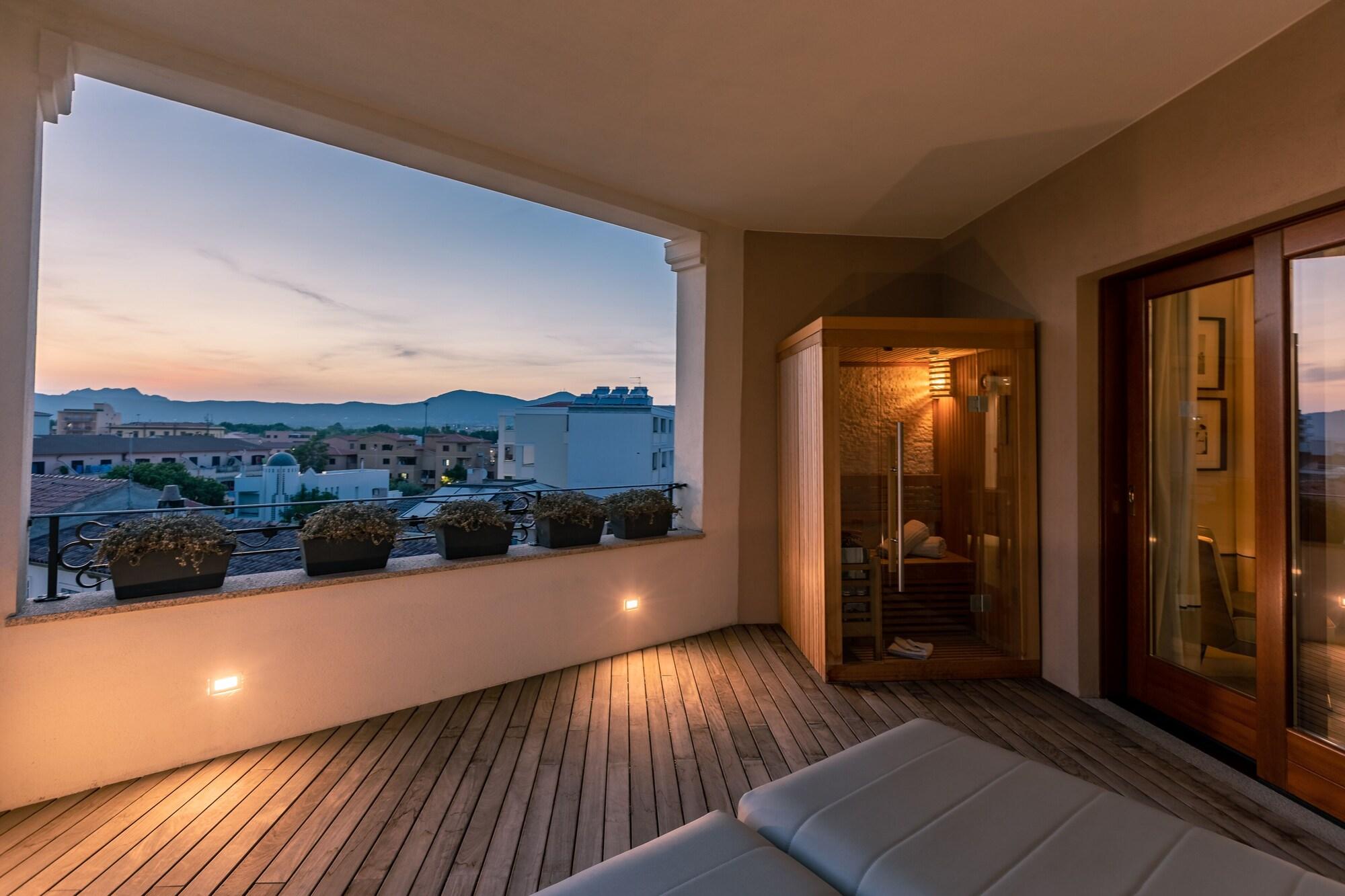 Hotel La Del Conte Mameli 4*